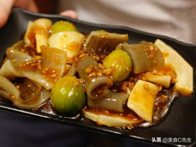 ​鲨鱼皮怎么吃《拌鱼唇》闽菜福州菜，Q弹有嚼劲，口感冰爽