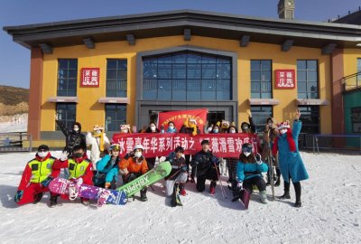 ​采薇打卡，和比亚迪一起开启滑雪季！