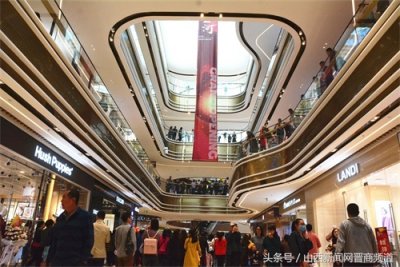 ​长治万达广场开业首日客流量达24.9万人次