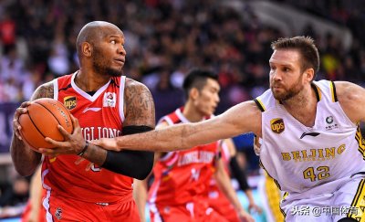 ​18/19赛季CBA常规赛第八轮 一分绝杀广州北控获主场首胜