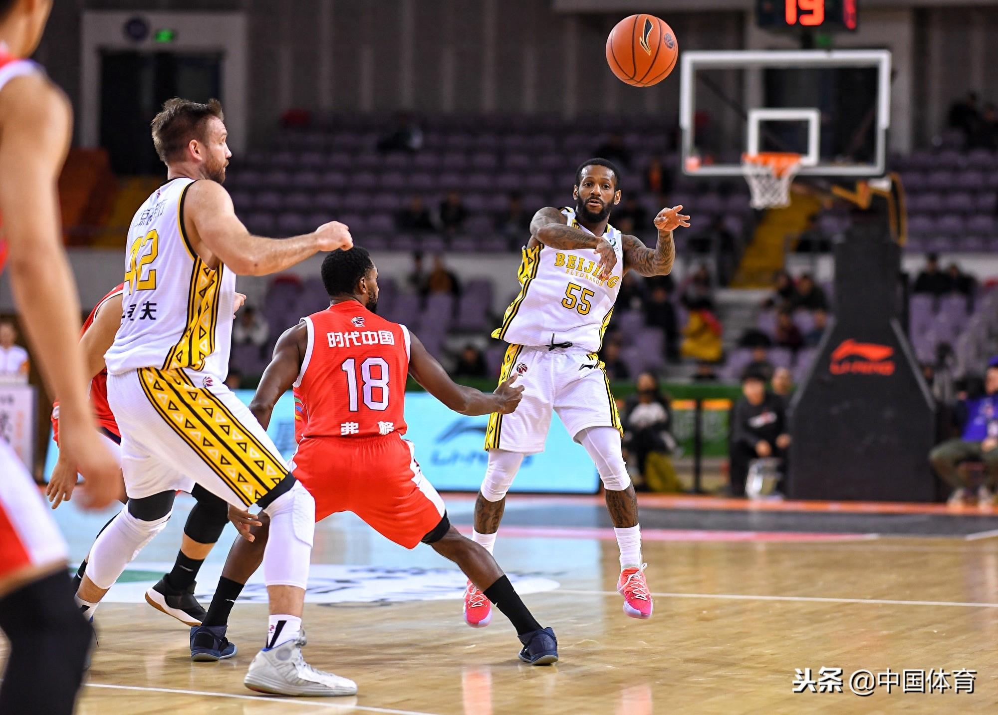 18/19赛季CBA常规赛第八轮 一分绝杀广州北控获主场首胜