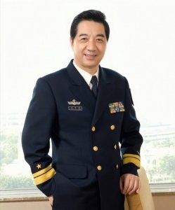 ​“战忽局”局座张召忠，致力于“忽悠”，曾把美国忽悠到傻眼