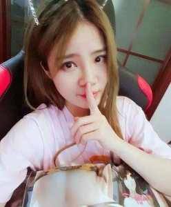 ​斗鱼绝地求生一姐妃凌雪超越冯提莫，占据礼物榜排名第一！