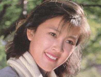 ​《人世间》宋春丽：因拍戏终生不孕，与丈夫丁克40多年相濡以沫，61岁终于当上