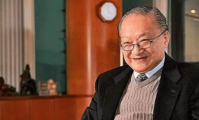 ​周星驰曾因为《功夫》给了金庸6万，金庸一脸懵：你给我钱干啥