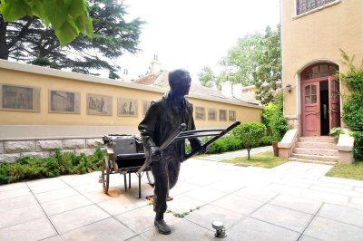 ​一枚正能量的青年《骆驼祥子》为何活成了悲哀？