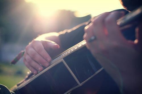 给qq群的祝福语83句