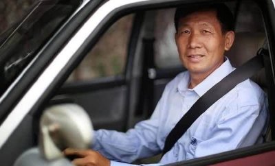 ​驾校教练一个月能挣多少钱？老教练说真没大家想象中那么高