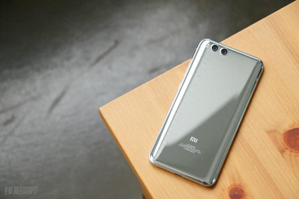 这做工价值10万!小米6 亮银探索版图赏