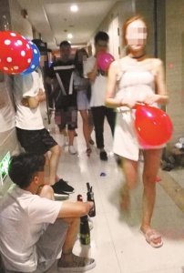 ​夜场“吹气球”上瘾，“笑气”会给人带来哪些伤害？