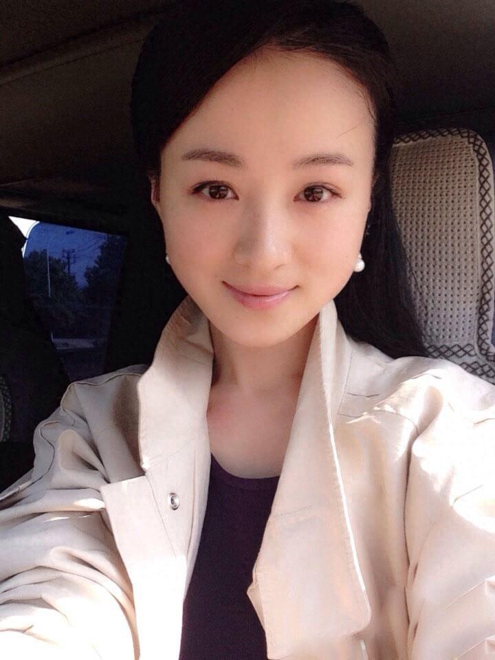 吴婷小家碧玉,温婉可人,同时也是一名极其敬业的演员