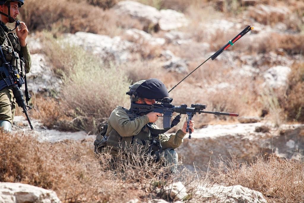 以色列军事实力排名(弹丸小国以色列凭什么在中东这么豪横)