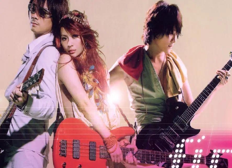 动力火车组合资料简历_曾经的组合有哪些