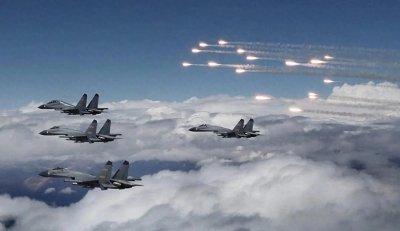 ​2025全球军事科技新格局：中国武器库再添利器，美国战略面临挑战