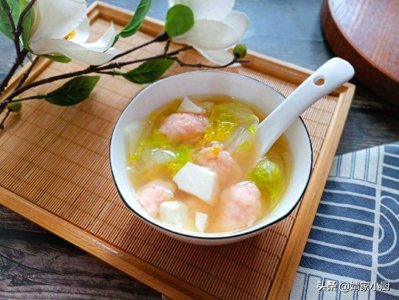 ​为火锅而生的“自制虾滑”这样做，既简单又美味，完胜火锅店