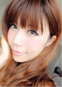 ​简单教你画出大眼芭比妆 感觉自己萌萌哒