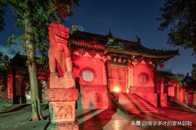 ​为什么宁可睡坟不可住破庙？