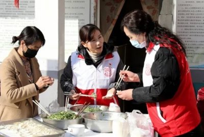 ​二十大代表风采丨邓红：十年公益路 让爱心一路传递