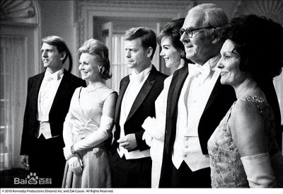 ​肯尼迪家族，自1941年之后，为何一直摆脱不了这样一个魔咒