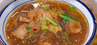 ​白菜猪肉炖粉条好吃有秘诀？多加一步，鲜香入味，炖一大锅不够吃