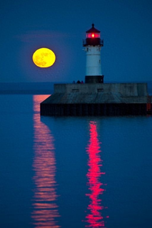 世界各地的月亮美图,祝您中秋佳节快乐!
