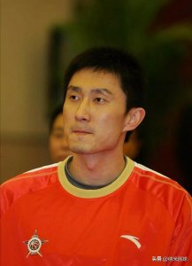 ​杜锋坎坷崎岖的篮球之路，带你了解不一样的杜锋