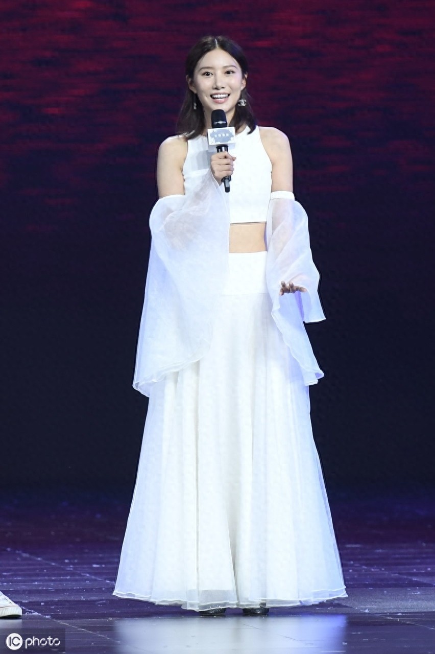 她是《余罪》中最美的,因出演反派不讨喜,今26岁真的很漂亮