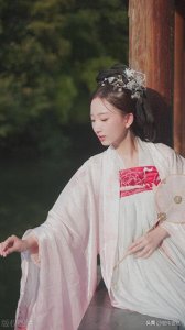 ​“君向潇湘我向秦”郑谷四首名诗赏析，富有音乐美感和情感色彩