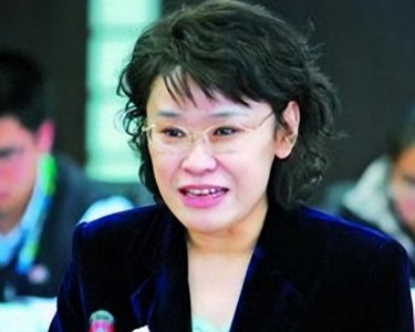 ​66岁的当代“保尔”张海迪：一生离不开轮椅，现为中国残联负责人