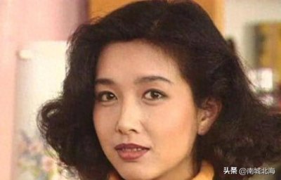 ​江珊现任丈夫曝光：比前任靳东还要帅，爆料起初不是我喜欢的类型