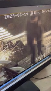 ​事大了！公园不雅视频后续：警方介入，律师发声，曝光者悔不当初