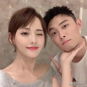 ​演员张嘉倪老公买超：一见钟情，三次求婚，八年感情，今朝出轨？
