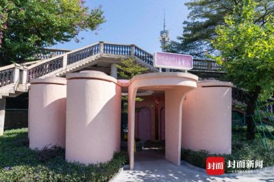 ​解决女厕门口排长龙问题，广州拟推广“无性别公厕”｜封面深镜