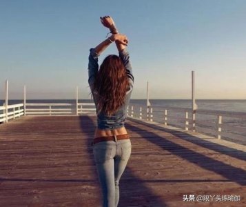 ​虎背熊腰也能拥有性感腰窝？四个动作帮你练出迷人小蛮腰