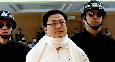 ​2006年亿万富翁被判死刑，临死前挣扎：我捐百亿油田，饶我一命