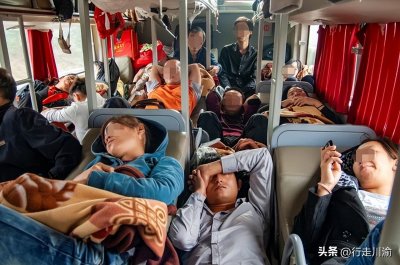 ​为什么长途卧铺大巴车如今再也看不到了？背后的教训太惨痛