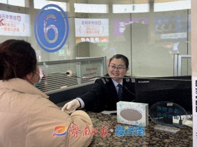 ​济南长途汽车总站元旦客流平稳 “健康直通车”齐鲁医院站点试运行