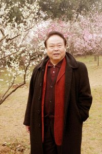 ​柳石明：离婚后未婚，与好友李洗做邻居，一位艺术家最终的告别