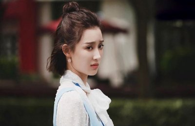 ​《安家》孙佳雨：北影学霸校花，曾和张一山搭戏，如今却成吉祥物