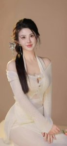 ​＂除了搂搂抱抱，还有哪些动作能让女人心动？＂