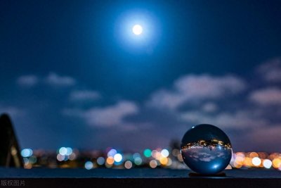 ​手机“专业模式”如何拍月亮？