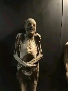 ​抗日战士黄利辉：被泰国做成干尸61年！罚站博物馆万人唾骂食人魔