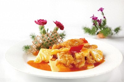 ​夏日必备，清爽可口的【菠萝鸡】，让你舌尖上的味蕾都沸腾起来